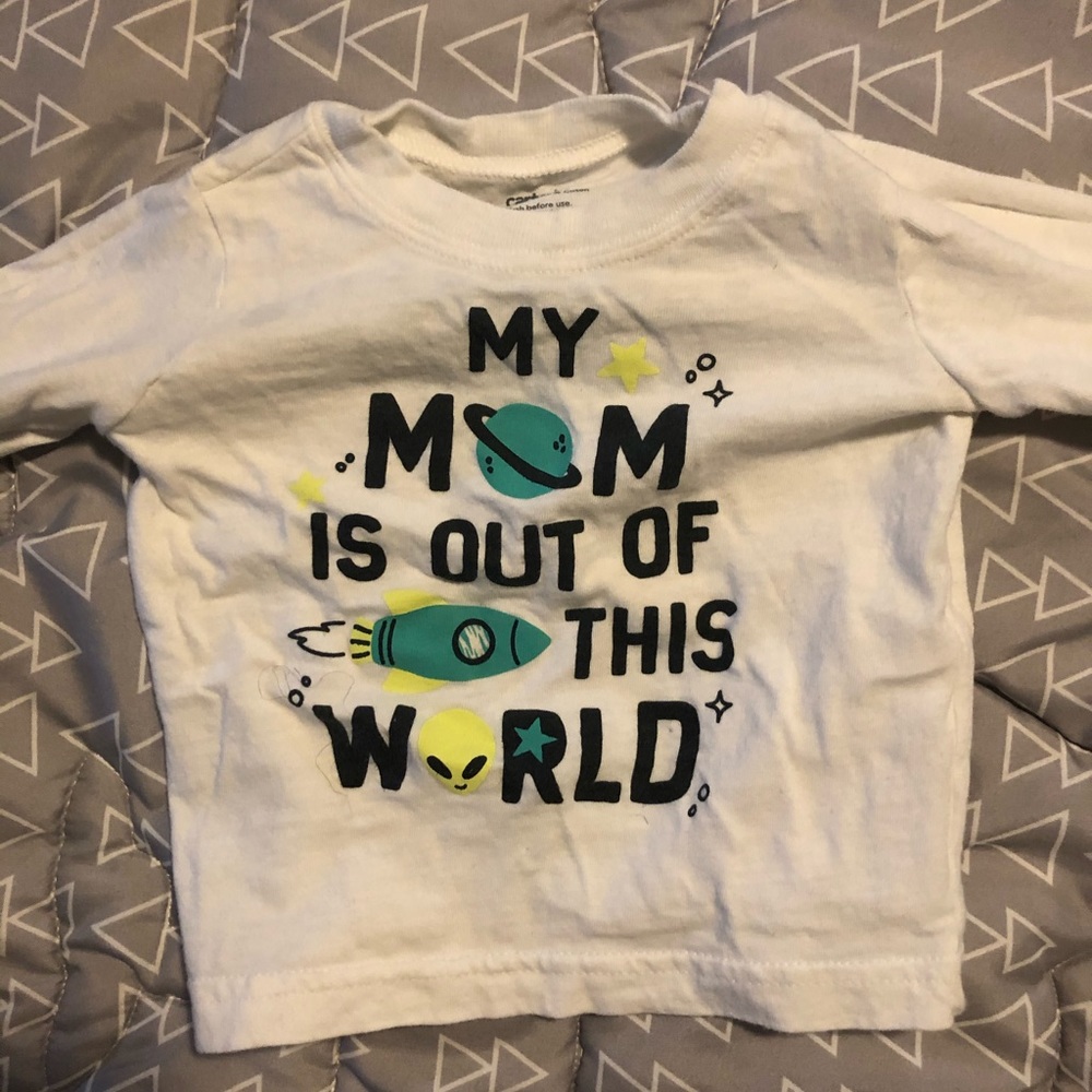 “My mommy is out of this world” long sleeve tee